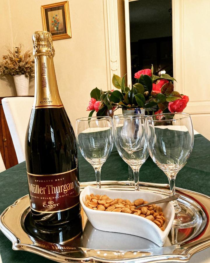 Il Motto Di Tommy Bed & Breakfast Castelveccana Екстериор снимка