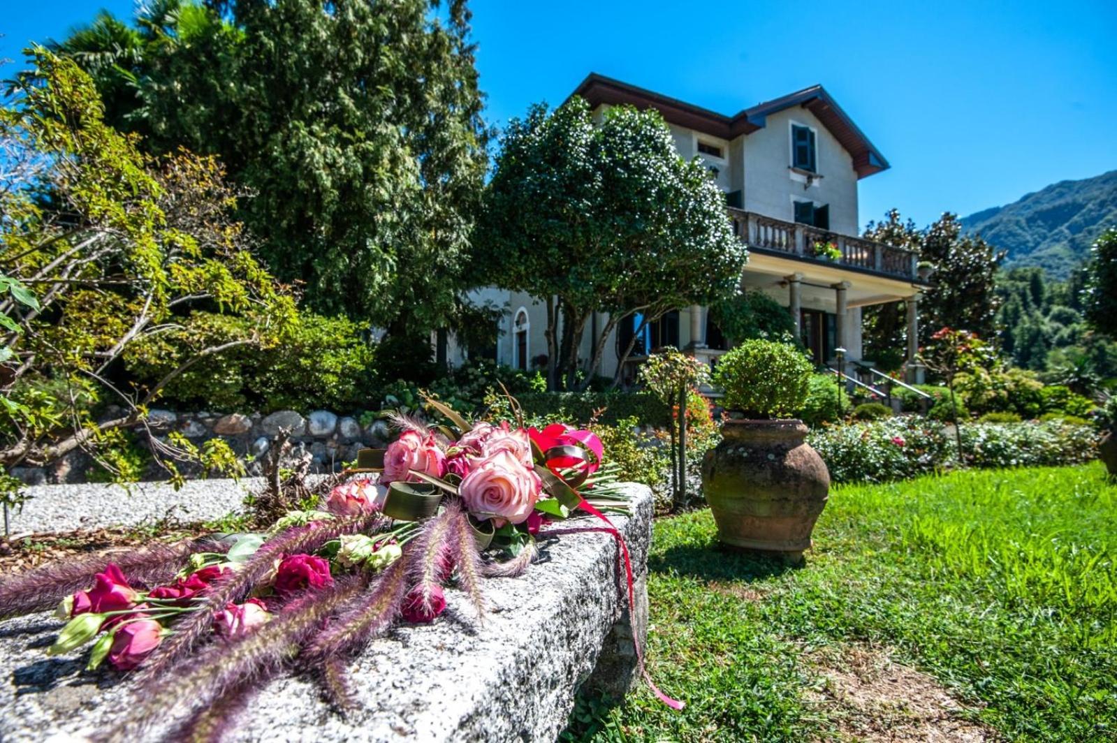 Il Motto Di Tommy Bed & Breakfast Castelveccana Екстериор снимка