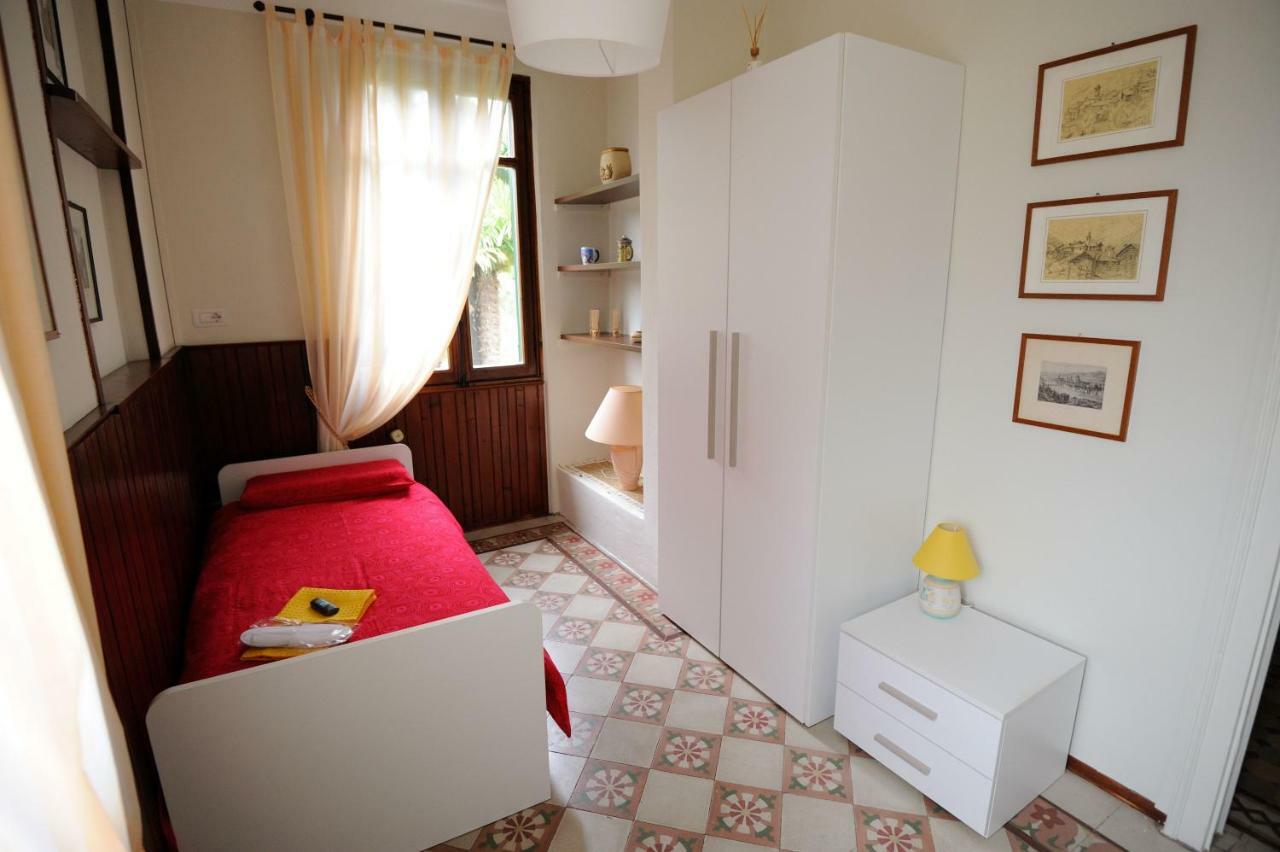 Il Motto Di Tommy Bed & Breakfast Castelveccana Екстериор снимка